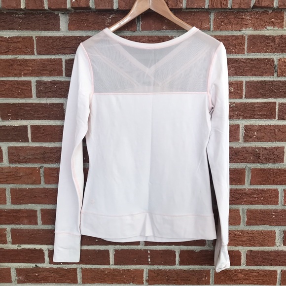 Lululemon Just Breath Long Sleeve Soft Pink Mesh Panels Size 8 - Picture 7 of 11